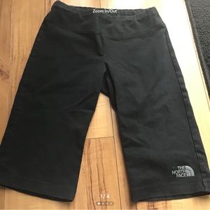 Girls the North Face yoga capris size XS/6